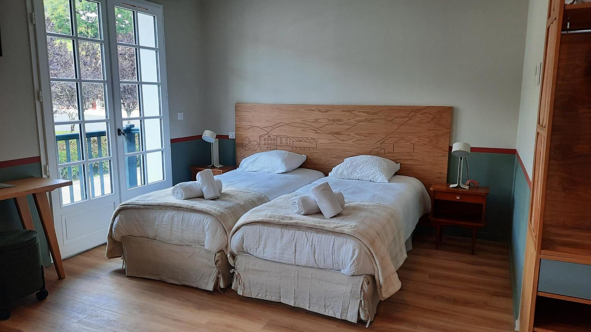 Hotel Trinquet 圣皮索内维尔 外观 照片